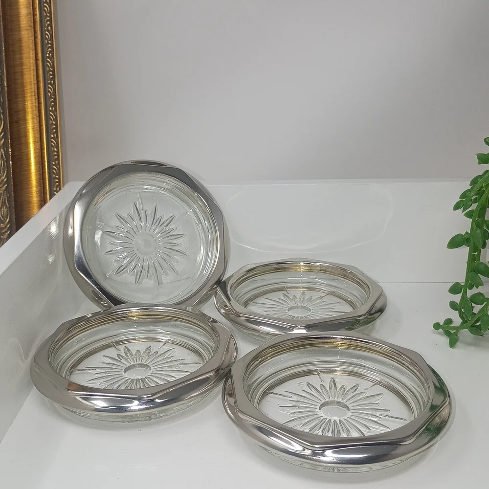 Glass Coaster Set with Silver Rim - Clear